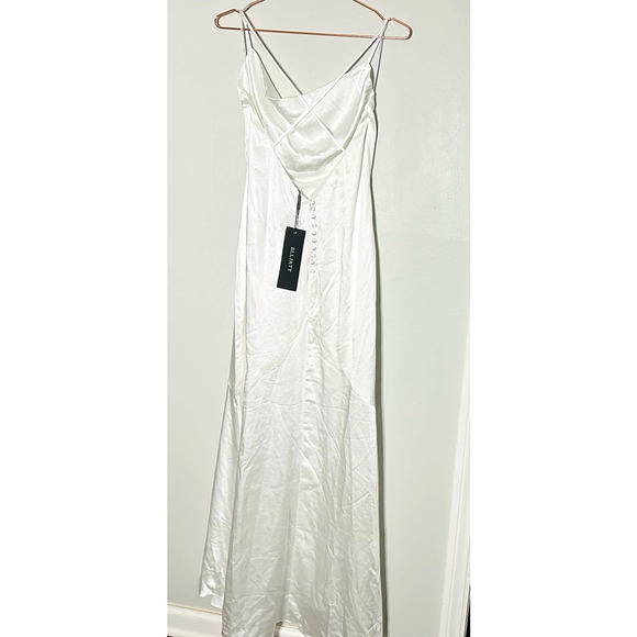 NWT Elliat Aisle Satin White Wedding Bride Slip Cowl Neck Maxi Dress Size Small - Picture 9 of 16